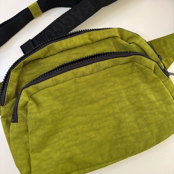 NWOT BAGGU Fanny Pack - Avocado - Picture 6 of 9